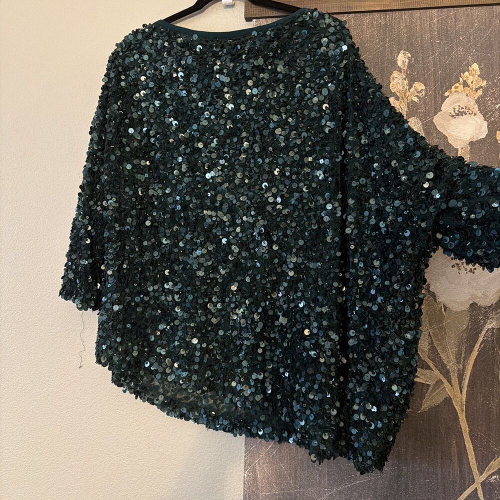 St. John Emerald Green Sequined Blouse Size Large - Picture 6 of 6